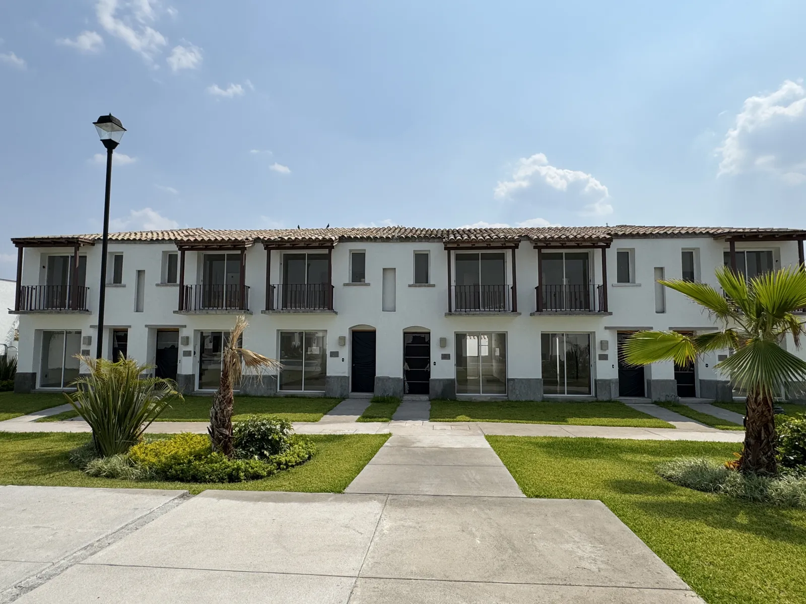 Casas de Rinconada Santa Fe con alberca y áreas verdes
